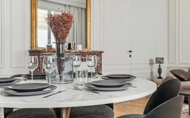 Elegant Apartment -1br/6p - Arc de Triomphe