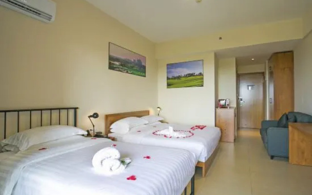 Haikou Guanlan Lake Huayi FengXiaogang film community filmmaker Hotel