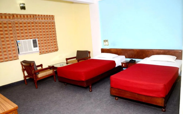 Gautam Hotel