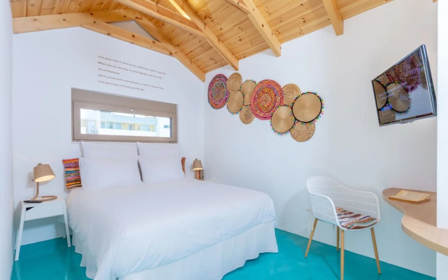 Chandakos 8 Design Apartments