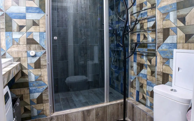 Апарт Мари на набережной Генерала Карбышева 4