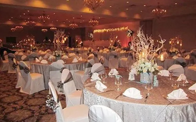 Holiday Inn Joliet - Conference Center