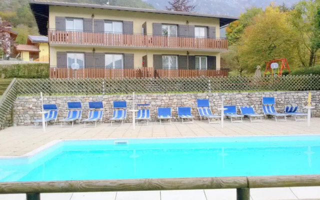 Renovated Apartment With Lake View, Swimming Pool, Wifi, in Val di Ledro
