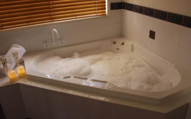 Granite Gardens Cottages & Lake Retreat