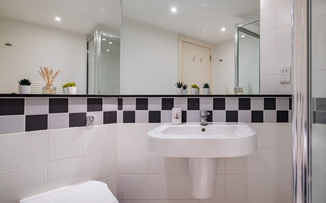 The Liverpool Street Apartments