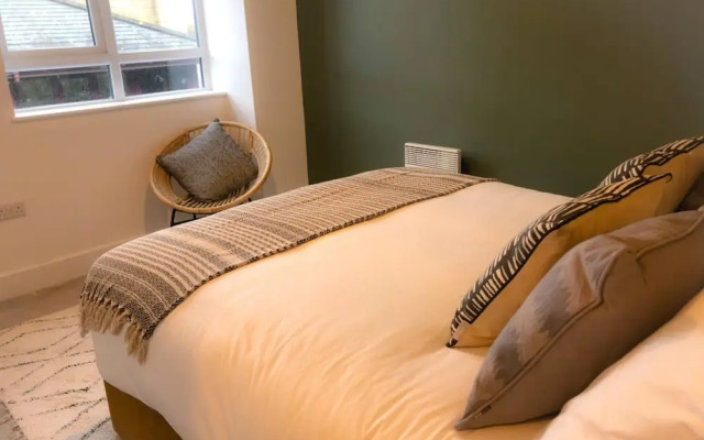 Stylish 2 Bedroom Property With Free Parking