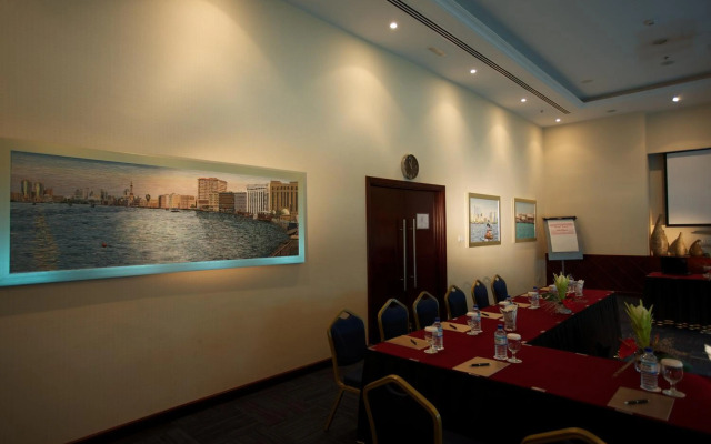Tamani Marina Hotel and Hotel Apartments
