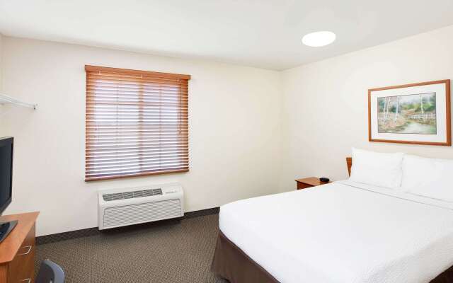 WoodSpring Suites Denton