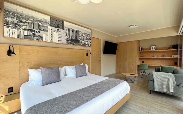 Mi Zona Lodging WTC