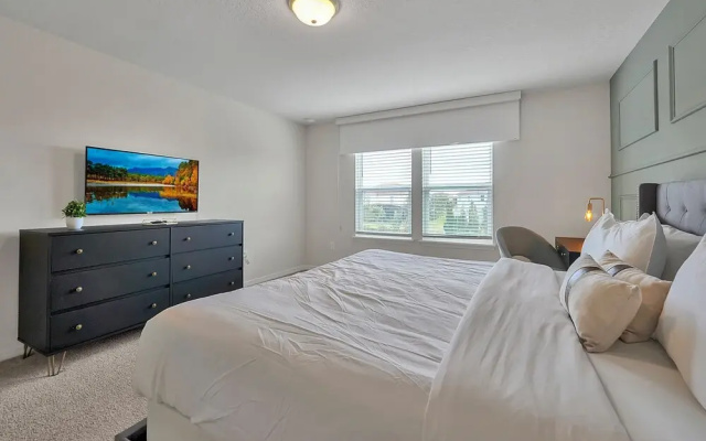 7435 Oakmoss Loop, Davenport, 5bed