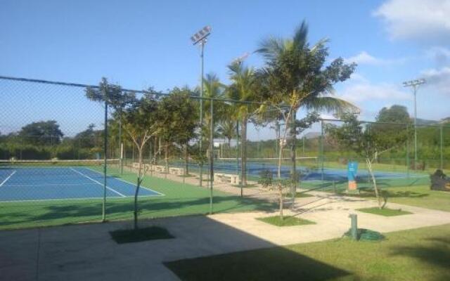 Condado Aldeia dos Reis 411 e 216