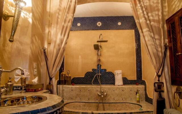 Room in B&B - Riad Anabel - Olive Triple Suite
