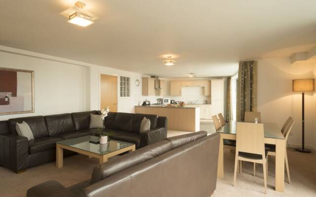 Fountain Court Apartments - EQ2