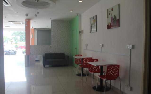 First Residence Hotel