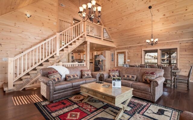 Smoky's Grand View 5 Bedroom Home