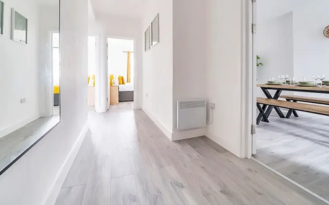 Modern Town Center Apartments Aldershot