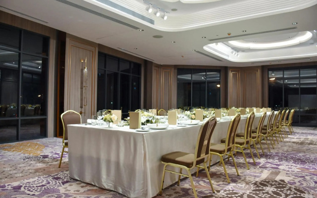 Chor Cher - The Luxury Green Hotel