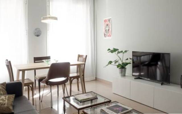 Room Gran Vía Apartments