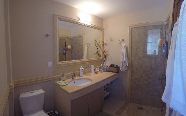 Villas Emilion Studios