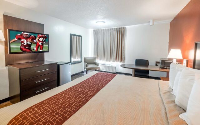 Red Roof Inn & Suites Savannah Airport