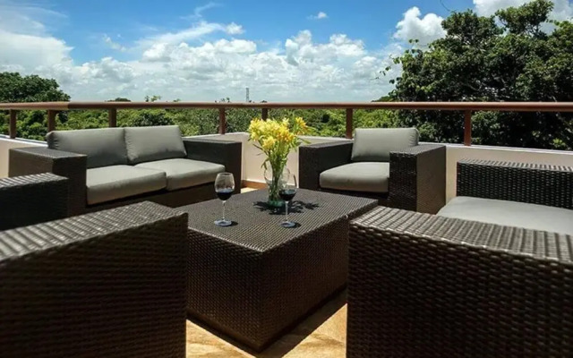 KIN PH7 Corner Penthouse by Gate48