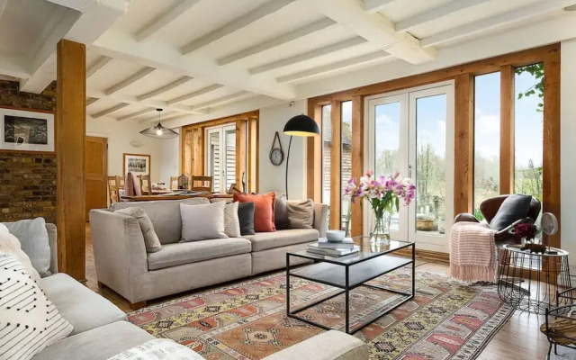 The Copse - From 1100 Per Night