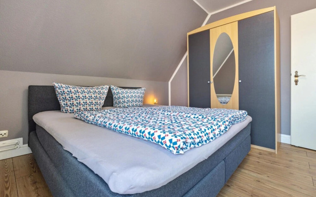 Apartment by Lake Muritz With Marina Views