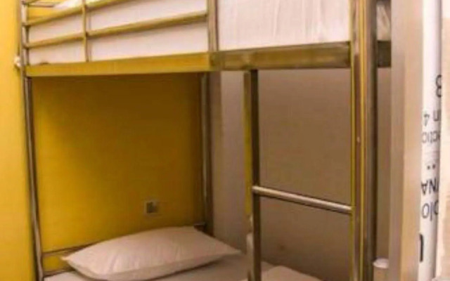 Hostel 9
