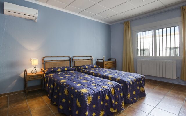 Impeccable 6-Bed Villa