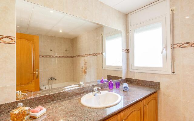 Bell Lloc 02 - Three Bedroom