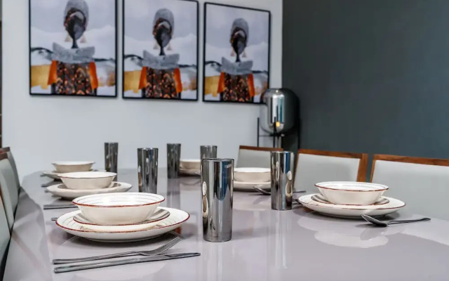 Spacious 2BR apartment with rooftop pool The Bay DT by 360 Vacation