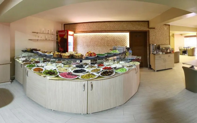 Qtahya Hotel