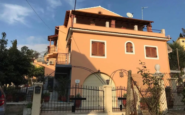 Villa Anna Apartments