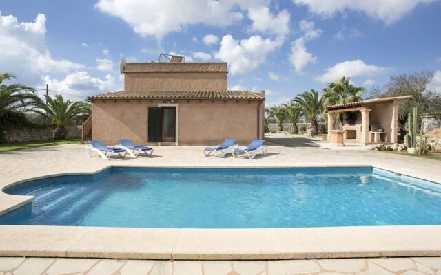 Villa - 2 Bedrooms with Pool - 103231