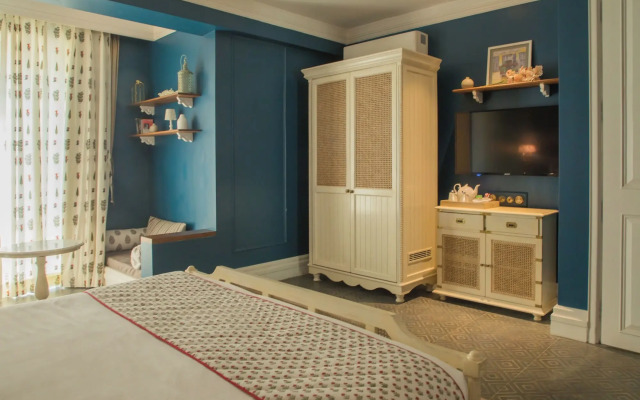 Red Thread Calangute