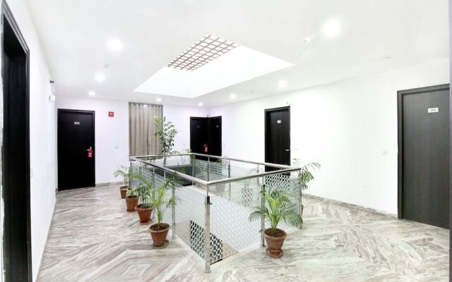 OYO 3712 Chandigarh Grand