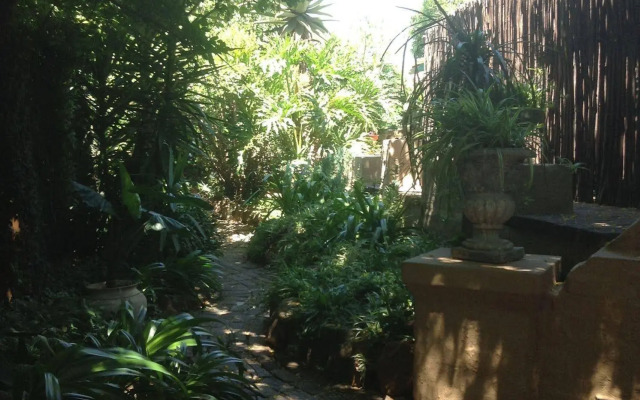 Uxolo Guesthouse