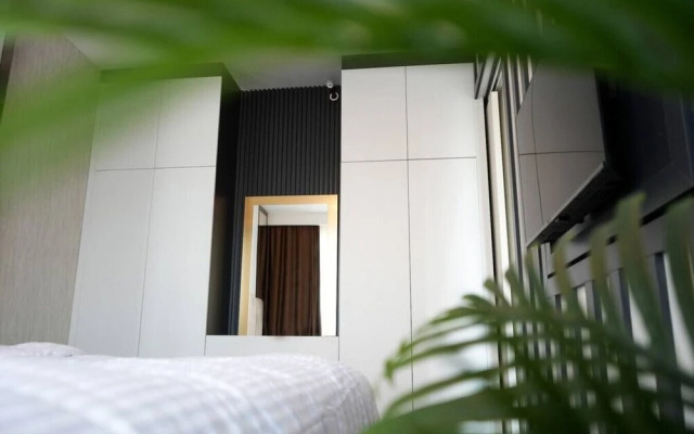 Lovely 1+1 Apartment w/Terrace near MaIl of IST