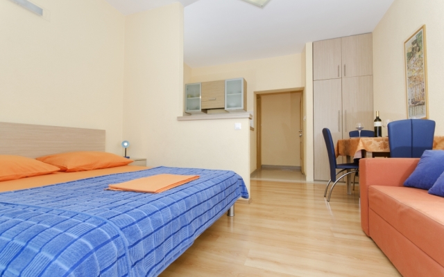Apartment Gianni - modern & great location: A2 Makarska, Riviera Makarska
