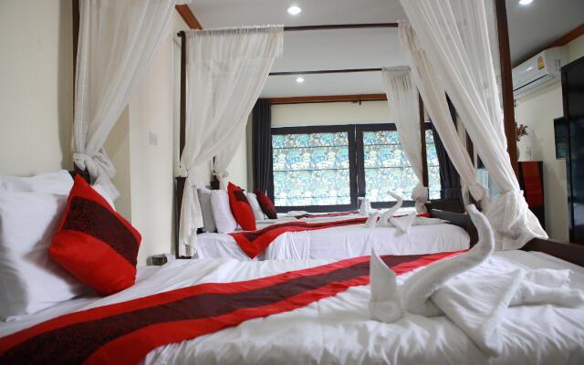 Sripoom Boutique House