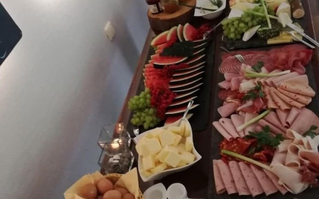 Basalt Hotel Restaurant Lounge