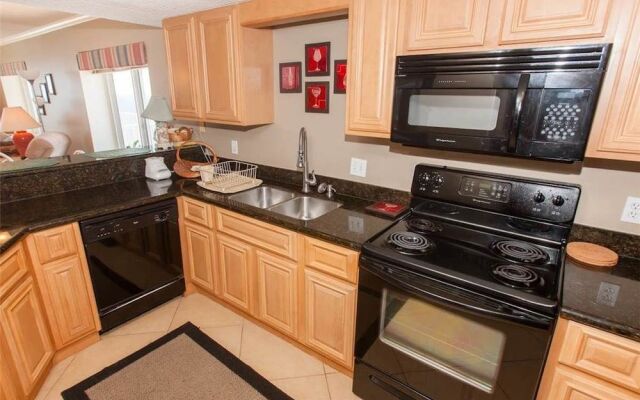 Summerchase 1008 - 3 Br condo by RedAwning