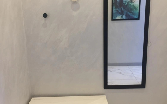 MAKSIM Modern Apartment