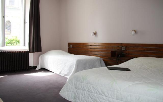 Hôtel Restaurant Le Dauphin