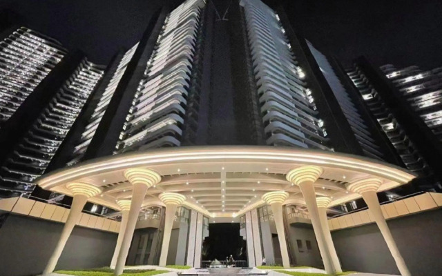 the Royal Bay Z Hotel