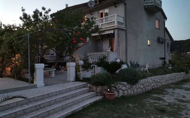 Mig - With Beautiful Garden - A1