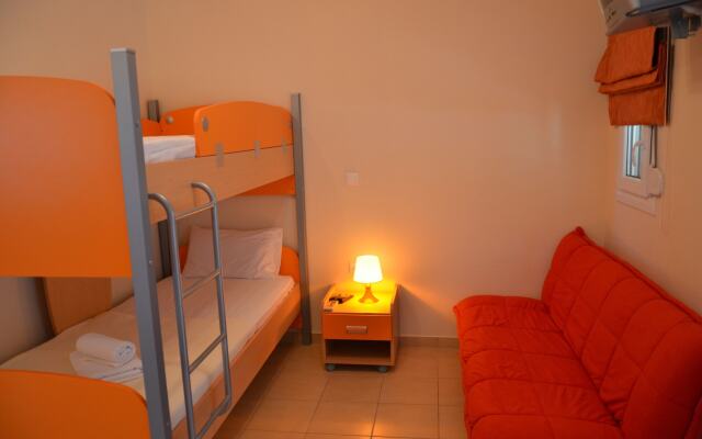 Studios Plaka