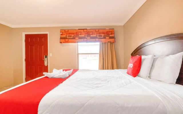 Capital O Hotel Beeville - US 181