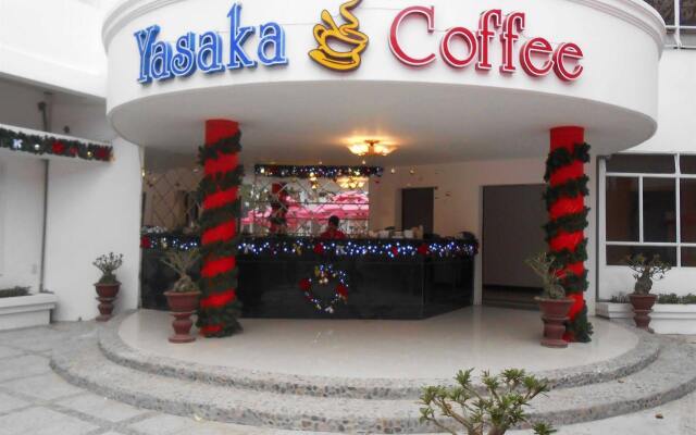 Yasaka Huong Sen Restaurant & Hotel