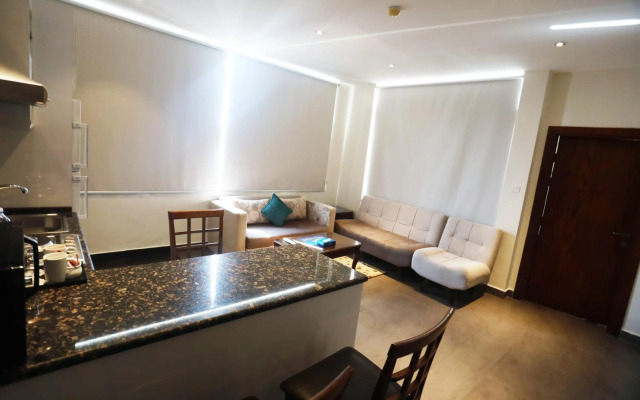 Naylover Hotel Suites